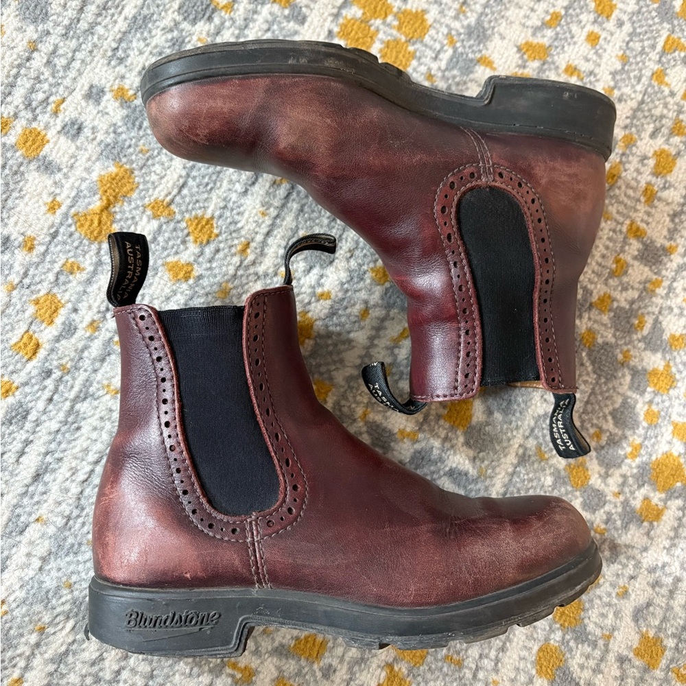 Blundstone Women’s Burgundy  Leather Boots